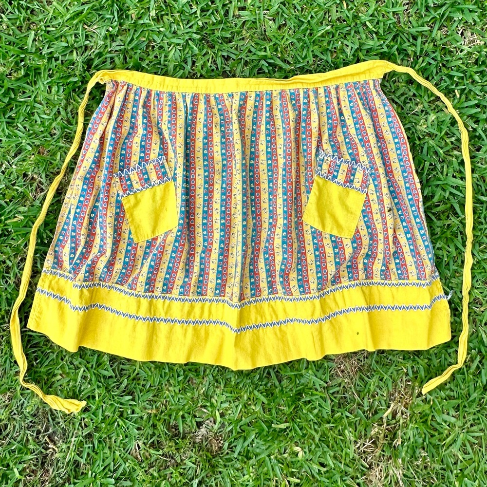 Vintage Apron with Pockets